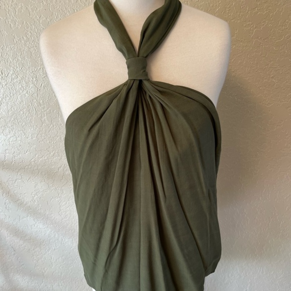 Sexy summer top‎ Nine West size XL. NWOT. Olive green. Super comfy material. N20